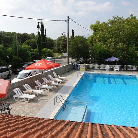 Camping Mitikas And Bungalows Плака-Литохоро Экстерьер фото