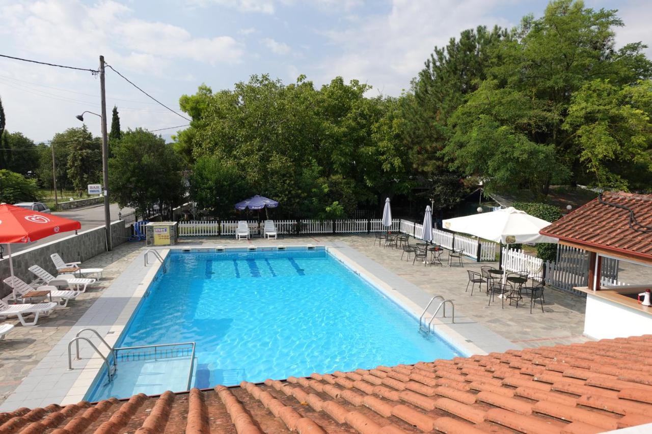 Camping Mitikas And Bungalows Плака-Литохоро Экстерьер фото