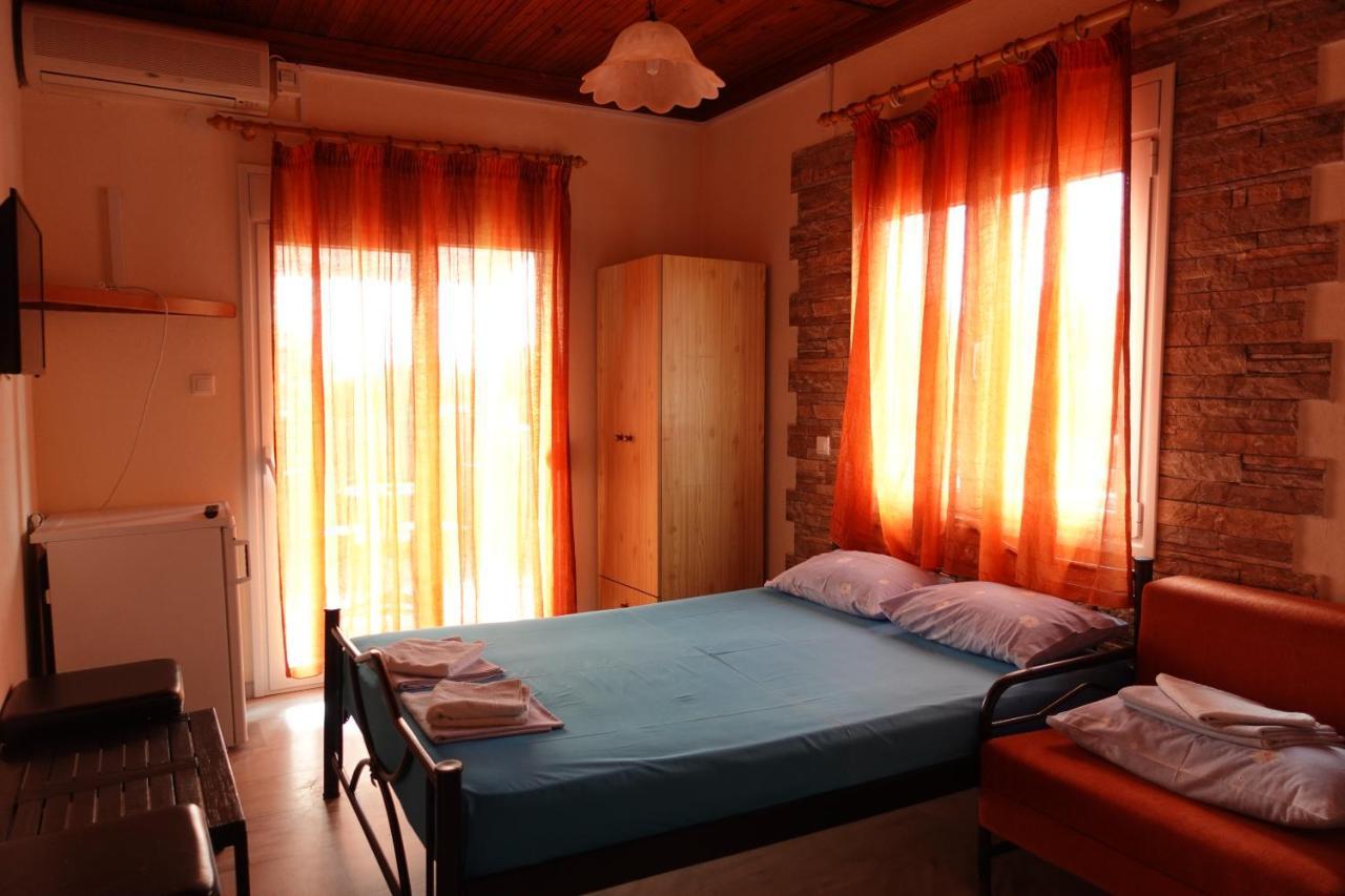 Camping Mitikas And Bungalows Плака-Литохоро Экстерьер фото