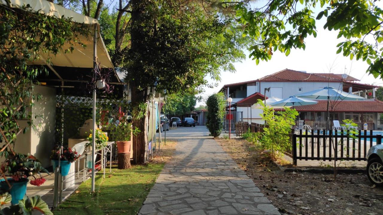 Camping Mitikas And Bungalows Плака-Литохоро Экстерьер фото