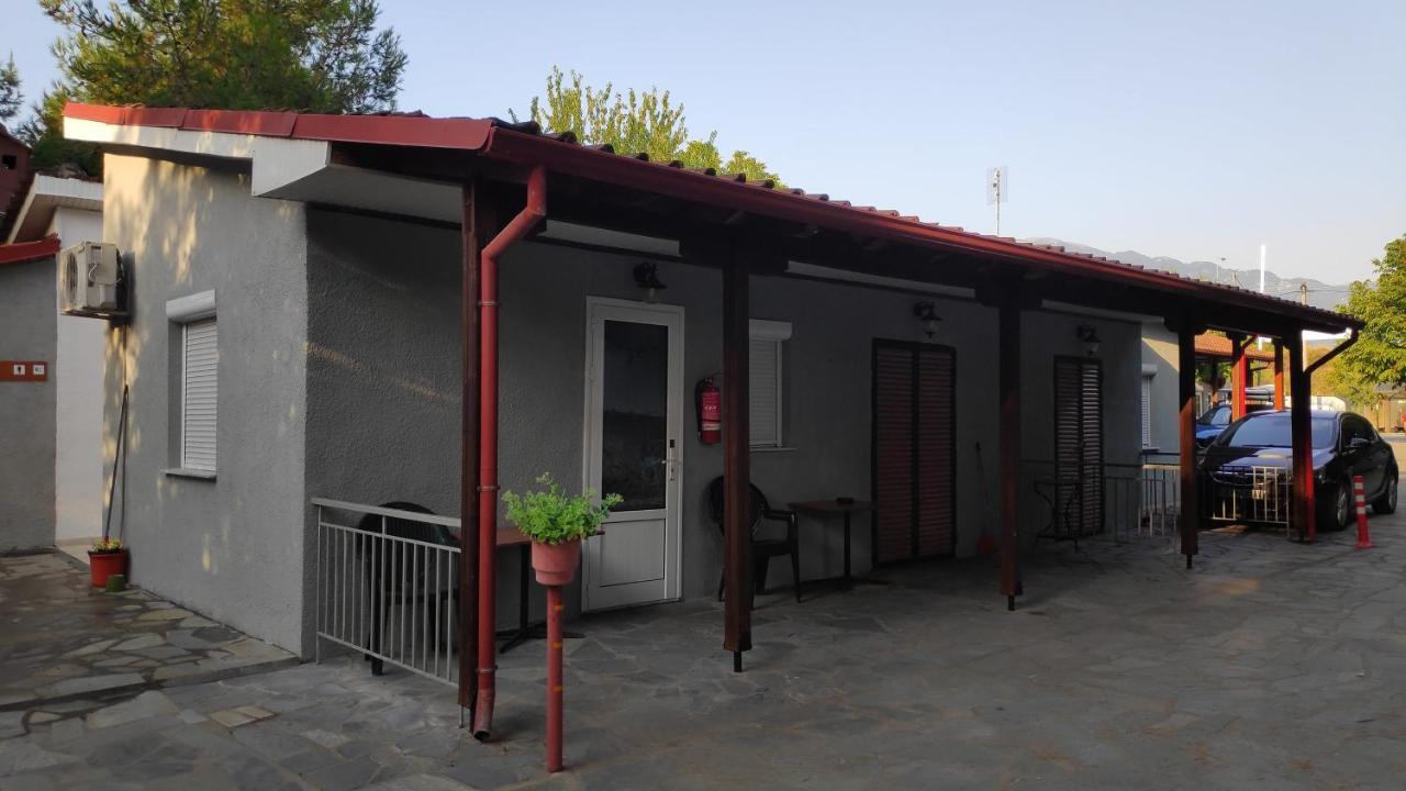 Camping Mitikas And Bungalows Плака-Литохоро Экстерьер фото